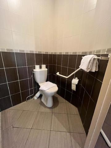 Hotel Le Juliano Carbon-Blanc Экстерьер фото