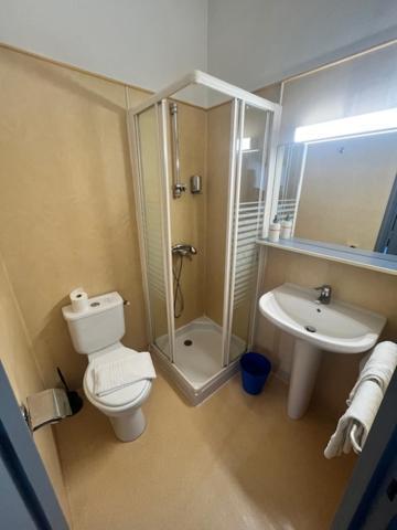 Hotel Le Juliano Carbon-Blanc Экстерьер фото